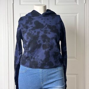 Navy & Black Tie-Dye Cropped Hoodie Size M NWT | 525 America